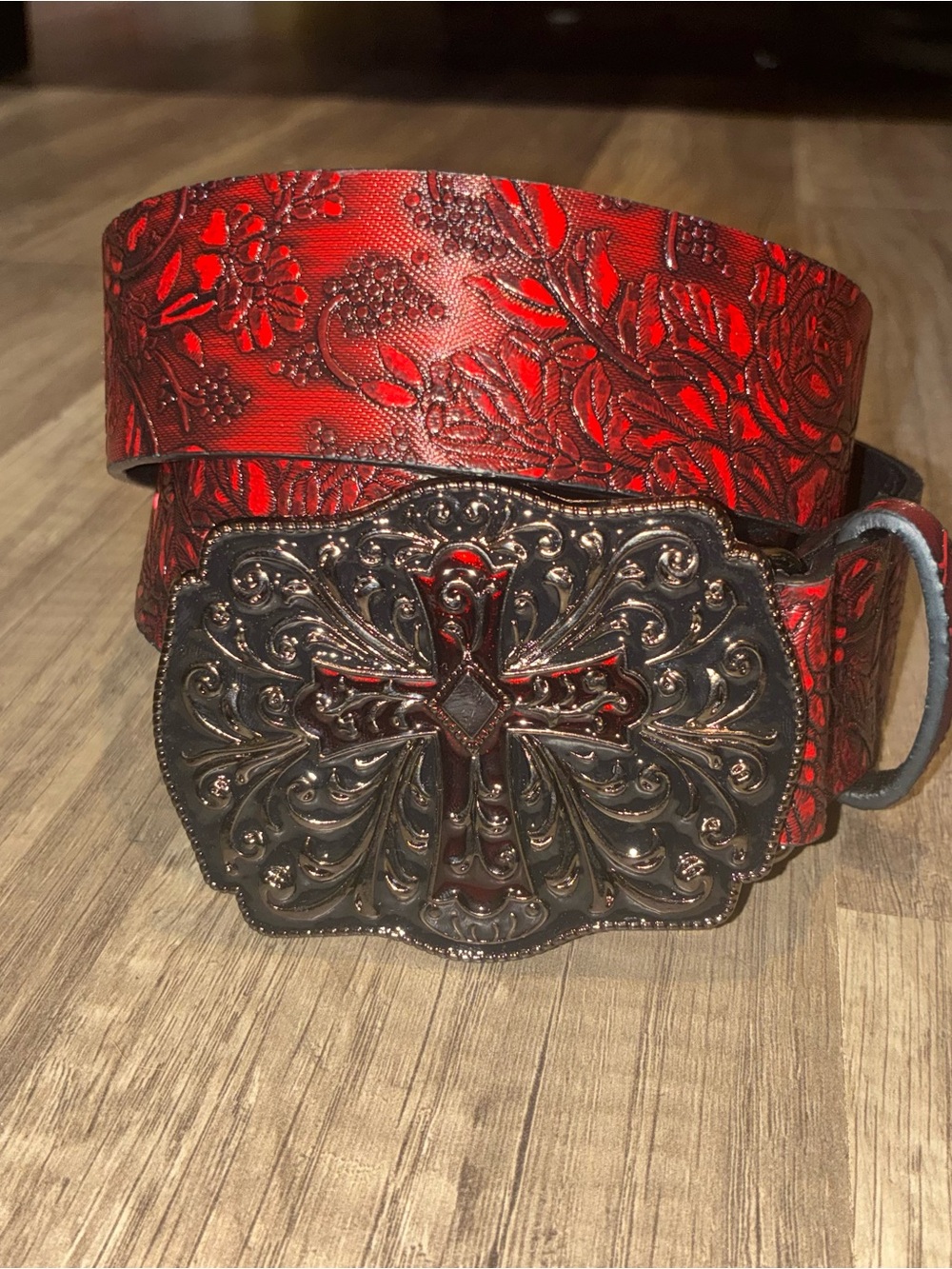 (Brand New) Size 32/34 - Red Cross Belt Buckle With Red Floral Band